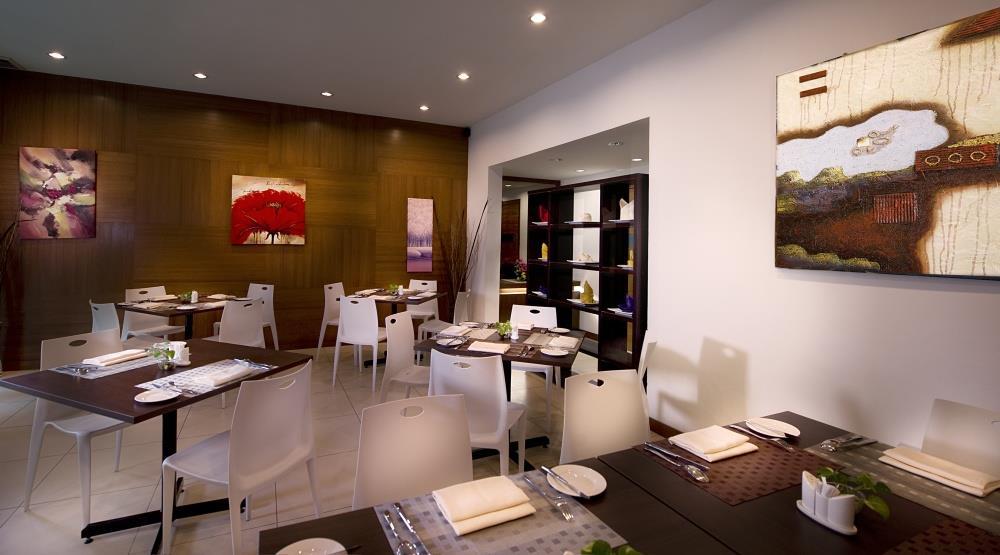 Gloria Swiss Hotel & Apartment Сандакан Ресторан фото