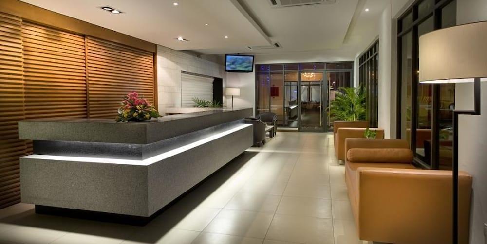 Gloria Swiss Hotel & Apartment Сандакан Інтер'єр фото