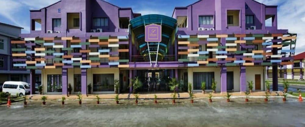 Gloria Swiss Hotel & Apartment Сандакан Екстер'єр фото