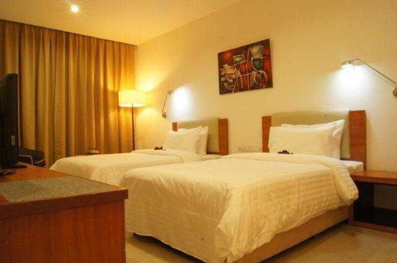 Gloria Swiss Hotel & Apartment Сандакан Номер фото
