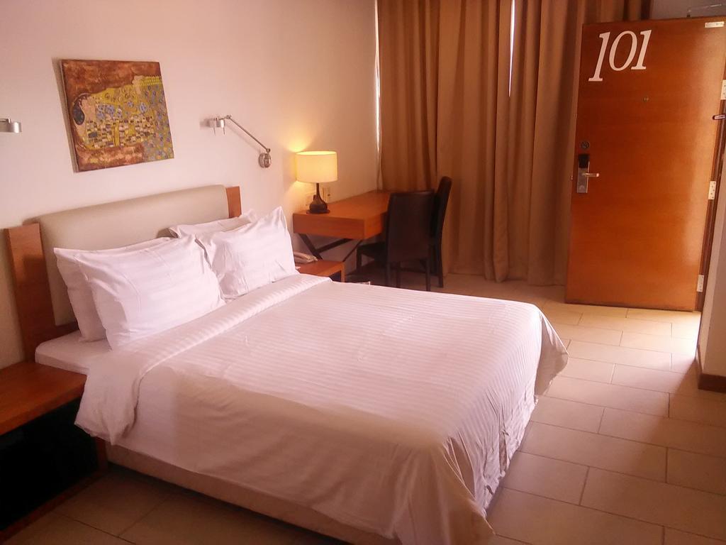Gloria Swiss Hotel & Apartment Сандакан Екстер'єр фото