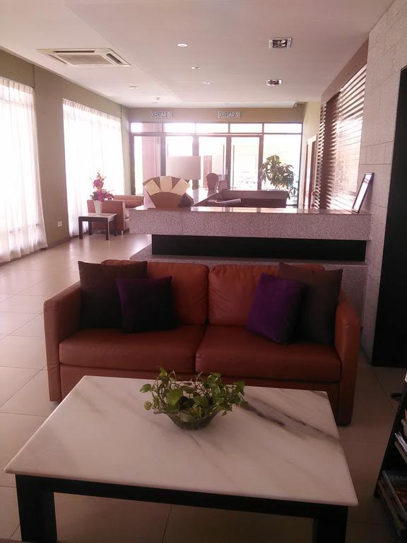 Gloria Swiss Hotel & Apartment Сандакан Екстер'єр фото