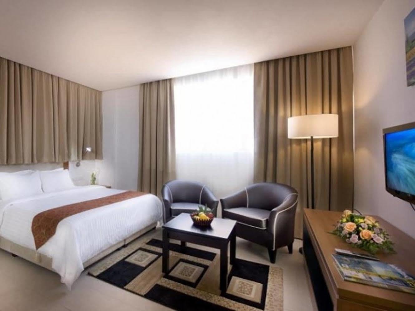 Gloria Swiss Hotel & Apartment Сандакан Екстер'єр фото