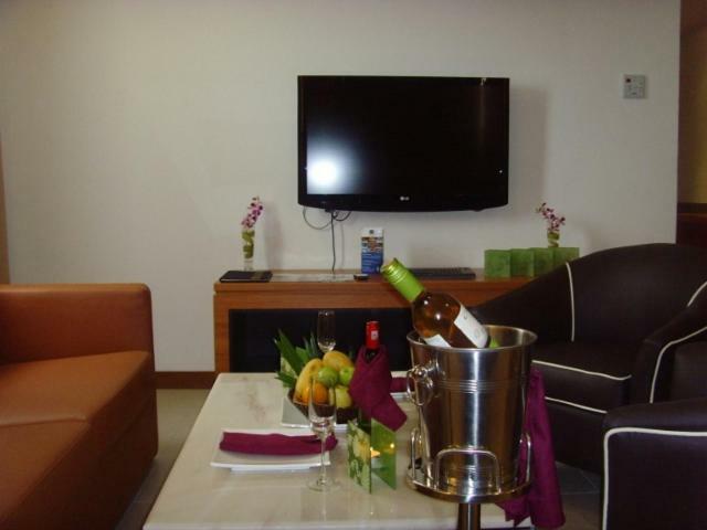Gloria Swiss Hotel & Apartment Сандакан Екстер'єр фото